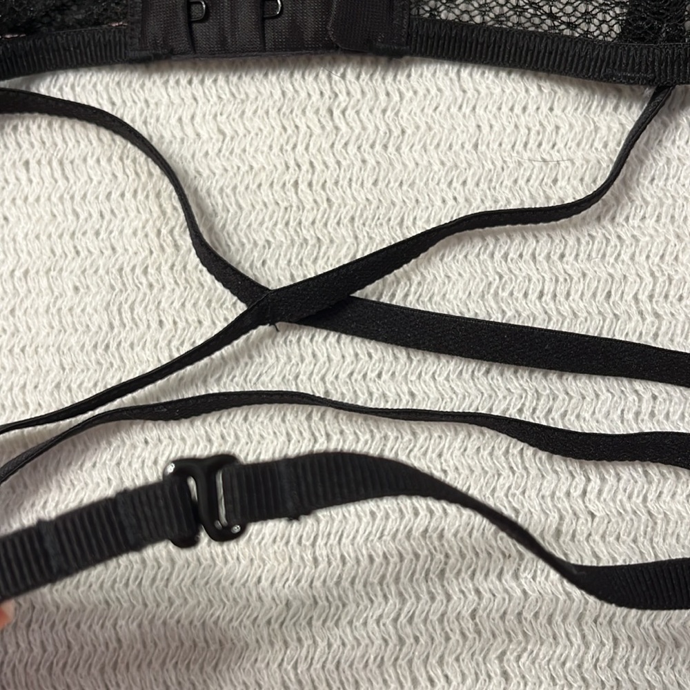 NWOT Victoria’s Secret Bralette - Picture 6 of 6